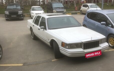 Lincoln Town Car II, 1993 год, 1 300 000 рублей, 3 фотография