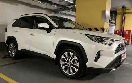 Toyota RAV4, 2021 год, 4 220 000 рублей, 5 фотография