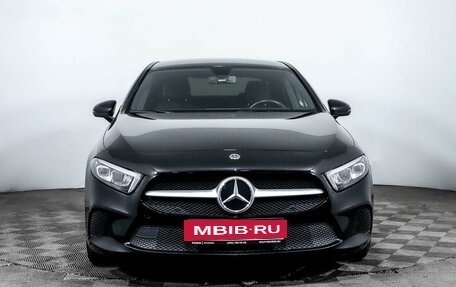 Mercedes-Benz A-Класс, 2019 год, 2 650 000 рублей, 2 фотография
