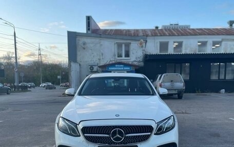 Mercedes-Benz E-Класс, 2018 год, 2 390 000 рублей, 2 фотография