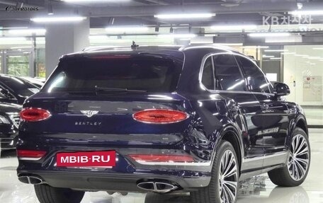Bentley Bentayga I, 2023 год, 37 500 000 рублей, 3 фотография
