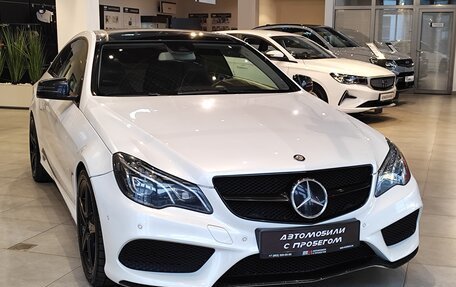 Mercedes-Benz E-Класс, 2015 год, 1 990 000 рублей, 10 фотография