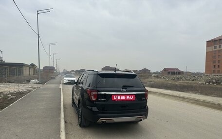 Ford Explorer VI, 2017 год, 3 450 000 рублей, 5 фотография