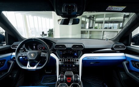 Lamborghini Urus I, 2019 год, 27 700 000 рублей, 3 фотография