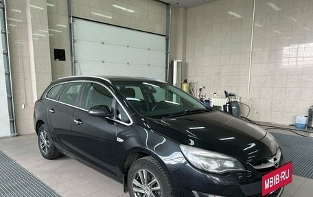Opel Astra J, 2013 год, 1 099 000 рублей, 2 фотография