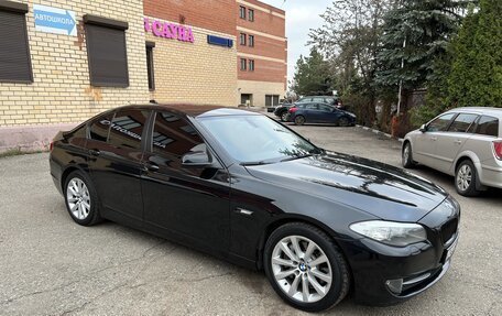 BMW 5 серия, 2011 год, 2 700 000 рублей, 3 фотография