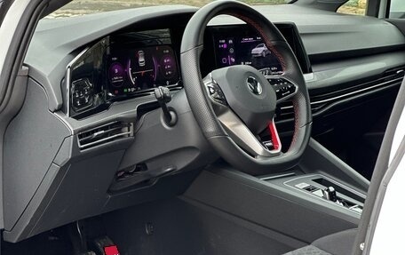 Volkswagen Golf GTI, 2021 год, 3 900 000 рублей, 11 фотография