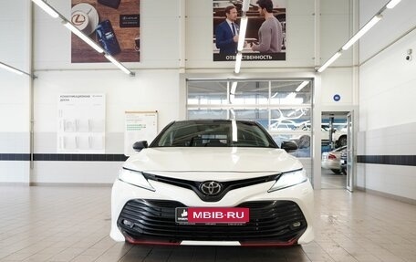 Toyota Camry, 2020 год, 3 550 000 рублей, 3 фотография