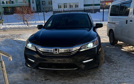 Honda Accord IX рестайлинг, 2015 год, 2 300 000 рублей, 2 фотография