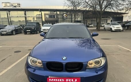 BMW 1 серия, 2008 год, 1 800 000 рублей, 2 фотография