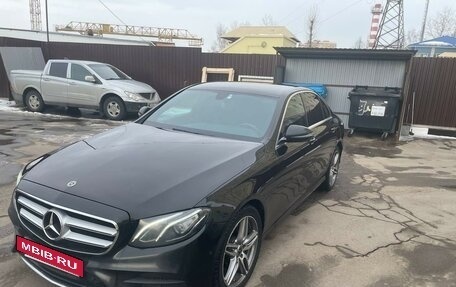 Mercedes-Benz E-Класс, 2019 год, 4 000 000 рублей, 2 фотография