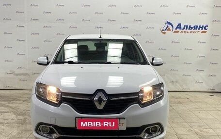 Renault Logan II, 2015 год, 800 000 рублей, 8 фотография