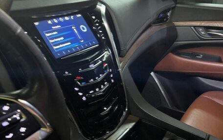 Cadillac Escalade IV, 2019 год, 5 500 000 рублей, 6 фотография