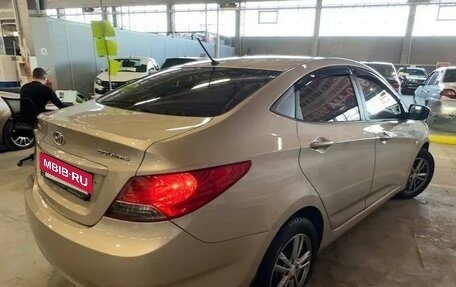 Hyundai Solaris II рестайлинг, 2013 год, 899 000 рублей, 2 фотография