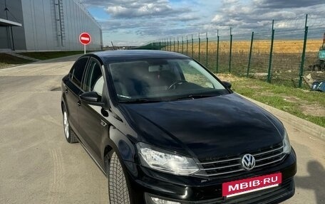 Volkswagen Polo VI (EU Market), 2018 год, 1 050 000 рублей, 2 фотография