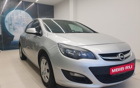 Opel Astra J, 2014 год, 1 096 000 рублей, 3 фотография