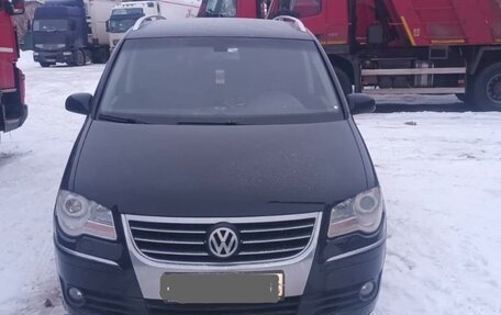 Volkswagen Touran III, 2006 год, 890 000 рублей, 2 фотография