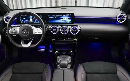 Mercedes-Benz A-Класс AMG, 2021 год, 5 665 000 рублей, 6 фотография