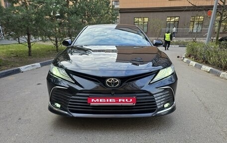 Toyota Camry, 2021 год, 4 850 000 рублей, 2 фотография