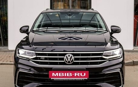 Volkswagen Tiguan II, 2023 год, 4 930 777 рублей, 2 фотография