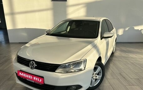 Volkswagen Jetta VI, 2012 год, 1 079 900 рублей, 3 фотография