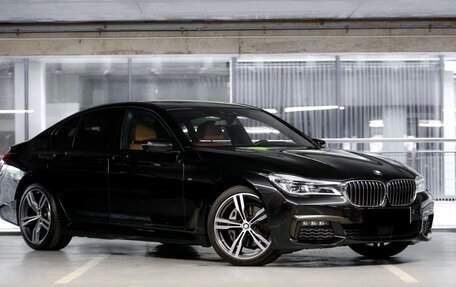BMW 7 серия, 2019 год, 5 900 000 рублей, 2 фотография