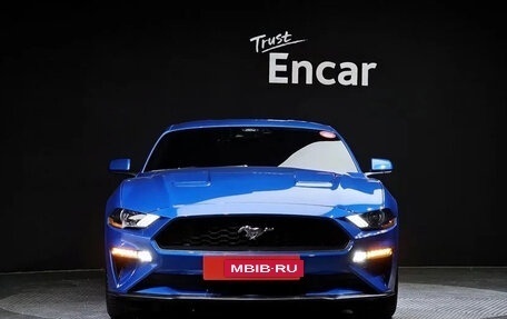Ford Mustang VI рестайлинг, 2021 год, 2 770 000 рублей, 3 фотография