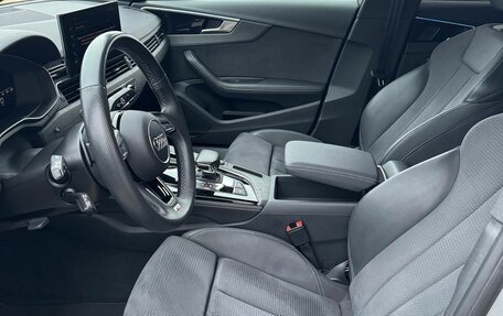 Audi A4, 2022 год, 5 700 000 рублей, 2 фотография