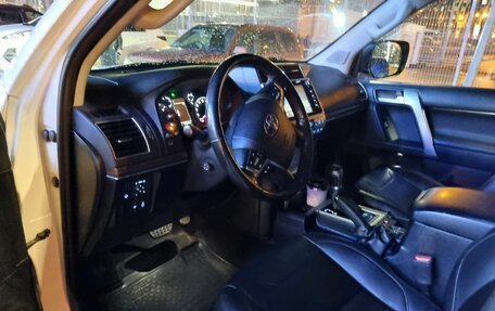 Toyota Land Cruiser Prado 150 рестайлинг 2, 2019 год, 4 500 000 рублей, 4 фотография