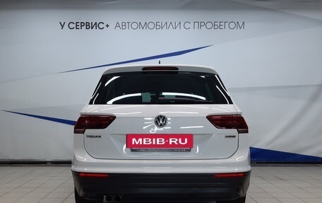 Volkswagen Tiguan II, 2018 год, 2 875 000 рублей, 4 фотография