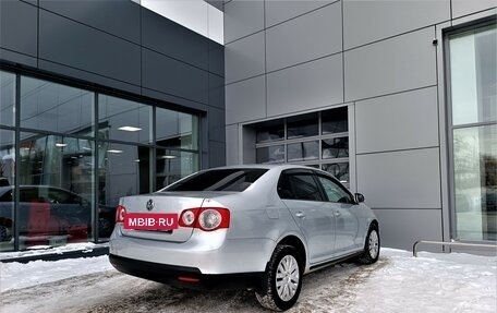 Volkswagen Jetta VI, 2009 год, 675 000 рублей, 4 фотография