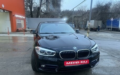 BMW 1 серия, 2018 год, 1 950 000 рублей, 2 фотография