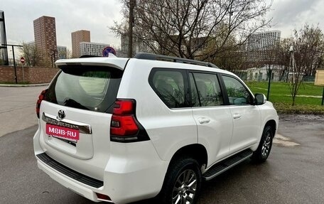 Toyota Land Cruiser Prado 150 рестайлинг 2, 2019 год, 5 285 000 рублей, 7 фотография