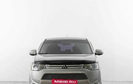 Mitsubishi Outlander III рестайлинг 3, 2013 год, 1 549 000 рублей, 2 фотография
