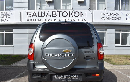 Chevrolet Niva I рестайлинг, 2011 год, 630 000 рублей, 5 фотография