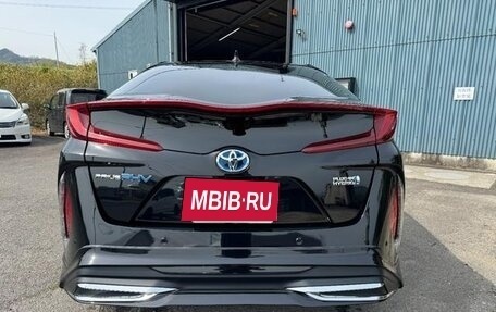 Toyota Prius IV XW50, 2020 год, 1 550 000 рублей, 8 фотография