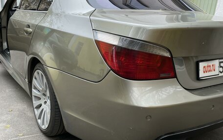 BMW 5 серия, 2004 год, 850 000 рублей, 3 фотография