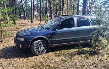 Audi A4, 1998 год, 250 000 рублей, 2 фотография