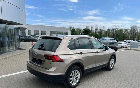 Volkswagen Tiguan II, 2018 год, 2 649 000 рублей, 5 фотография