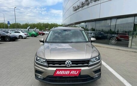 Volkswagen Tiguan II, 2018 год, 2 649 000 рублей, 3 фотография