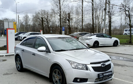 Chevrolet Cruze II, 2012 год, 697 000 рублей, 3 фотография