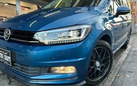 Volkswagen Touran III, 2016 год, 1 204 820 рублей, 3 фотография