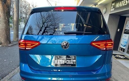 Volkswagen Touran III, 2016 год, 1 204 820 рублей, 5 фотография