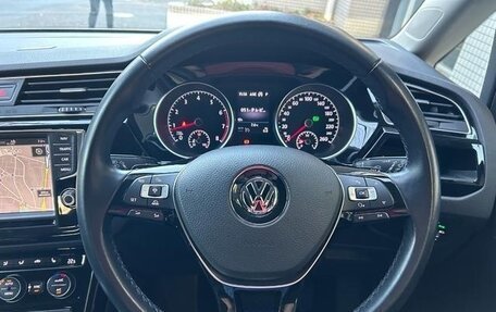 Volkswagen Touran III, 2016 год, 1 204 820 рублей, 10 фотография