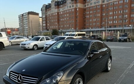 Mercedes-Benz CLS, 2005 год, 1 550 000 рублей, 2 фотография