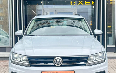 Volkswagen Tiguan II, 2020 год, 2 659 000 рублей, 2 фотография