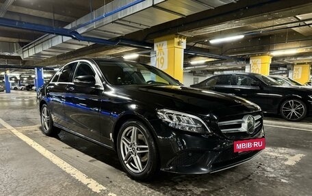 Mercedes-Benz C-Класс, 2019 год, 2 950 000 рублей, 3 фотография