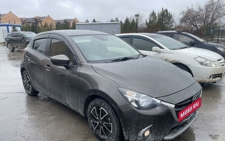 Mazda Demio IV, 2014 год, 1 050 000 рублей, 2 фотография