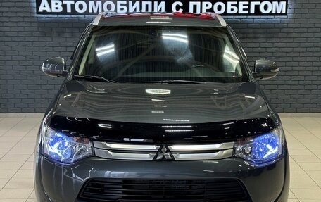 Mitsubishi Outlander III рестайлинг 3, 2014 год, 1 987 000 рублей, 2 фотография