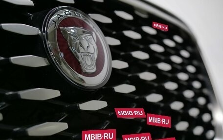 Jaguar F-Pace, 2022 год, 7 490 000 рублей, 10 фотография